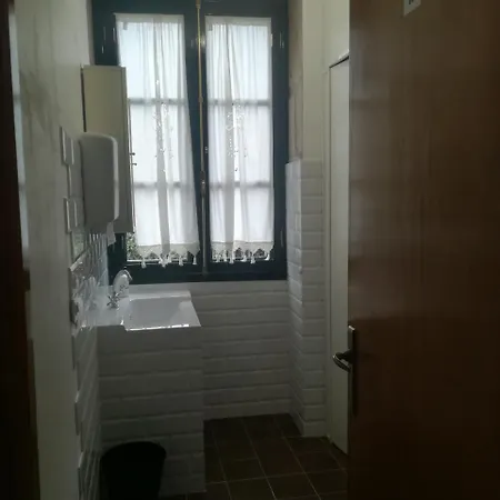 Convento Del Camino Hostel Tui